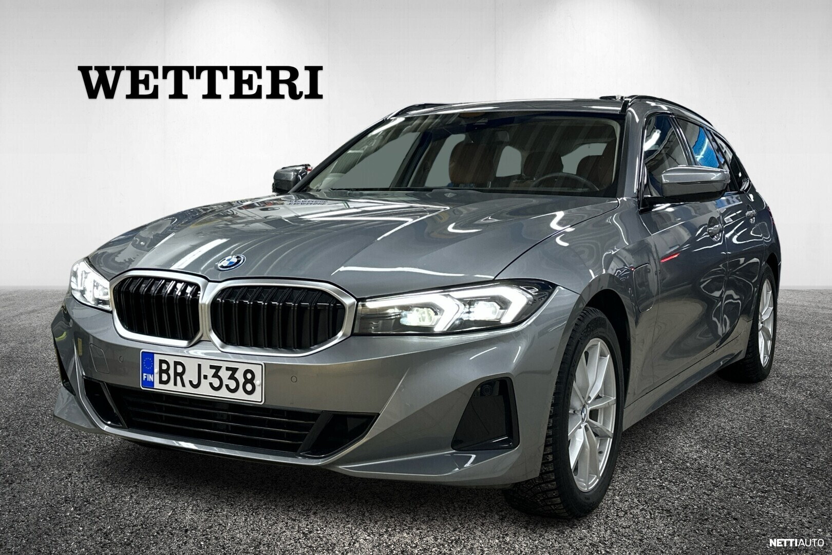 BMW 330