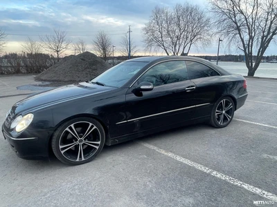 Mercedes-Benz CLK 320 2002, photo 2/11