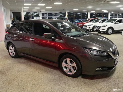 Nissan Leaf 2022, photo 2/24