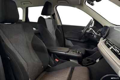 BMW X1 U11 25e A xDrive Charged Edition 2025, kuva 4/6