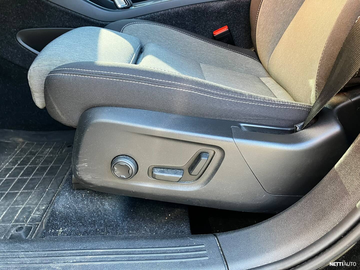Volvo XC40 2021, kuva 5/7