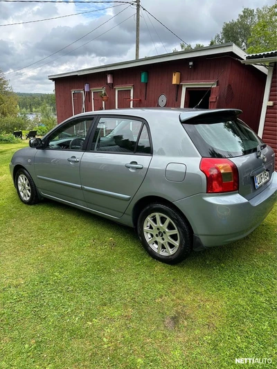Toyota Corolla 2003, kuva 4/9
