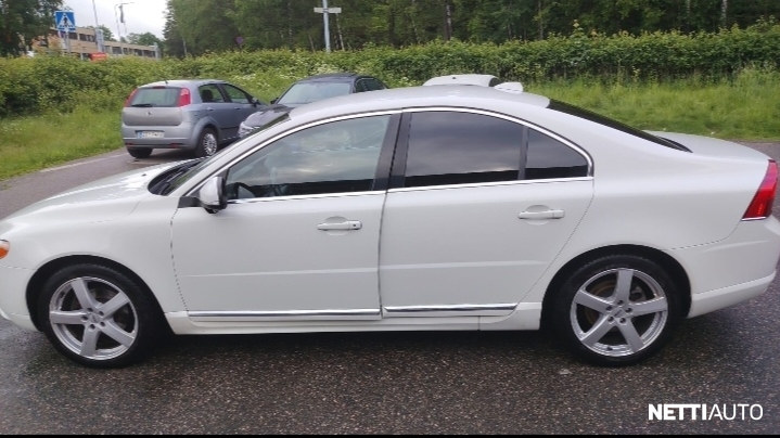 Volvo S80
