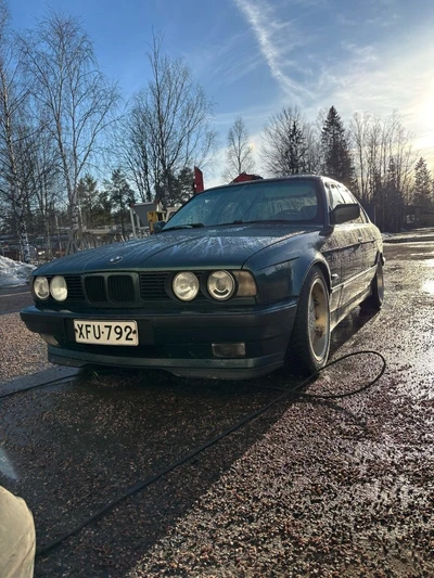 BMW 520 E34 1992, kuva 1/10