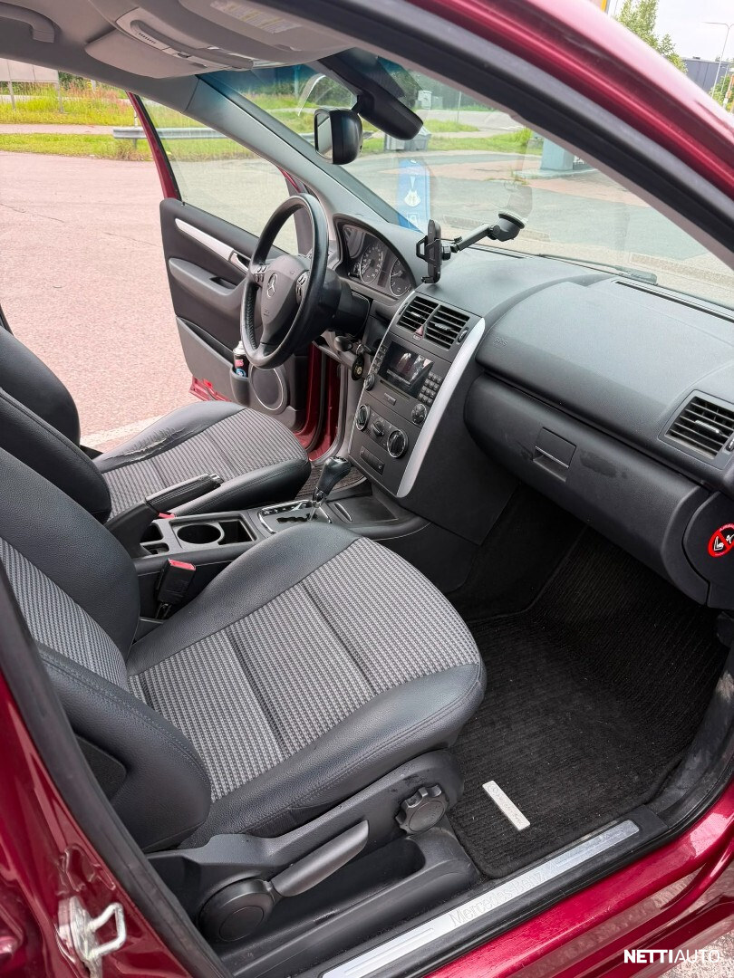 Mercedes-Benz A