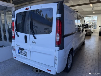 Nissan Primastar 2011, photo 2/7