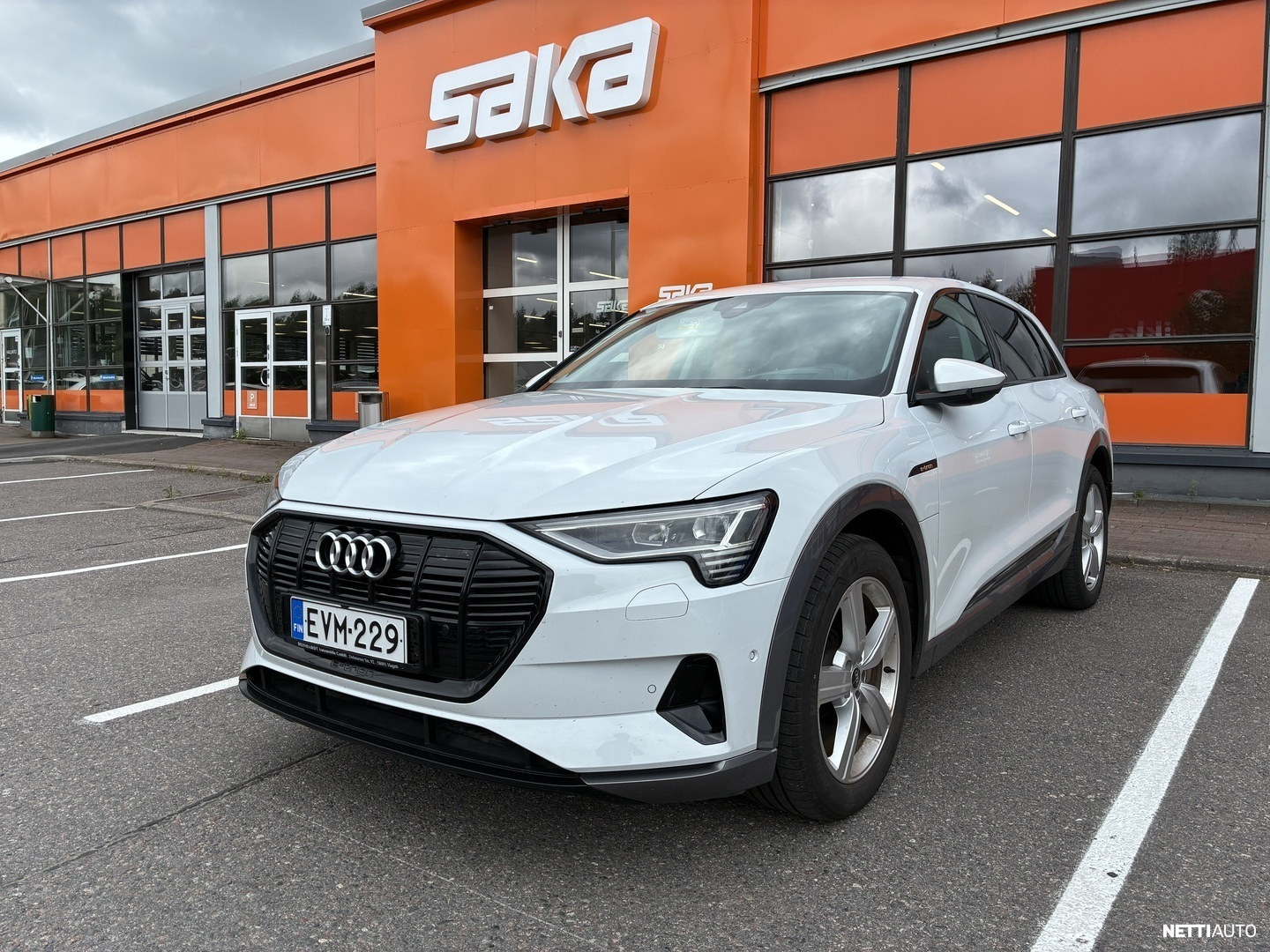 Audi e-tron
