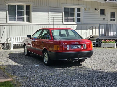 Audi 80 2.0E quattro 4d 1990, kuva 3/12
