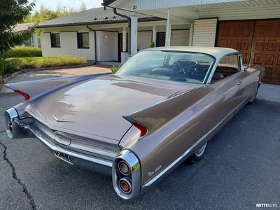 Cadillac De Ville 2D HT 1960, kuva 3/6