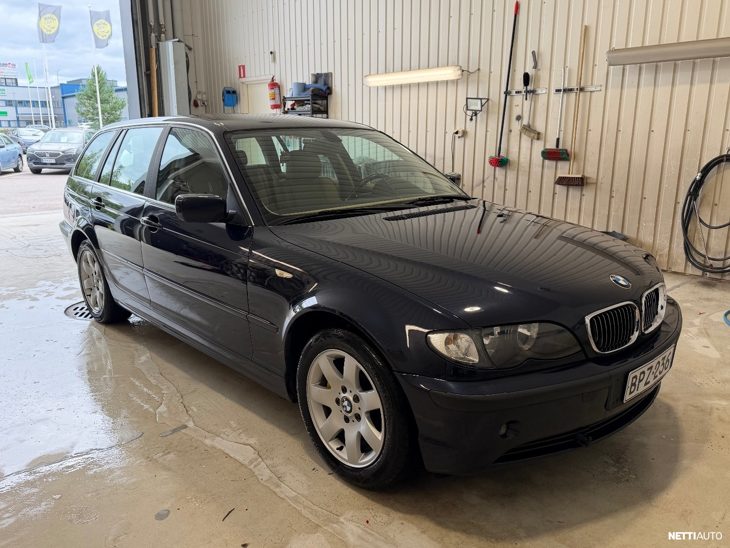 BMW 325