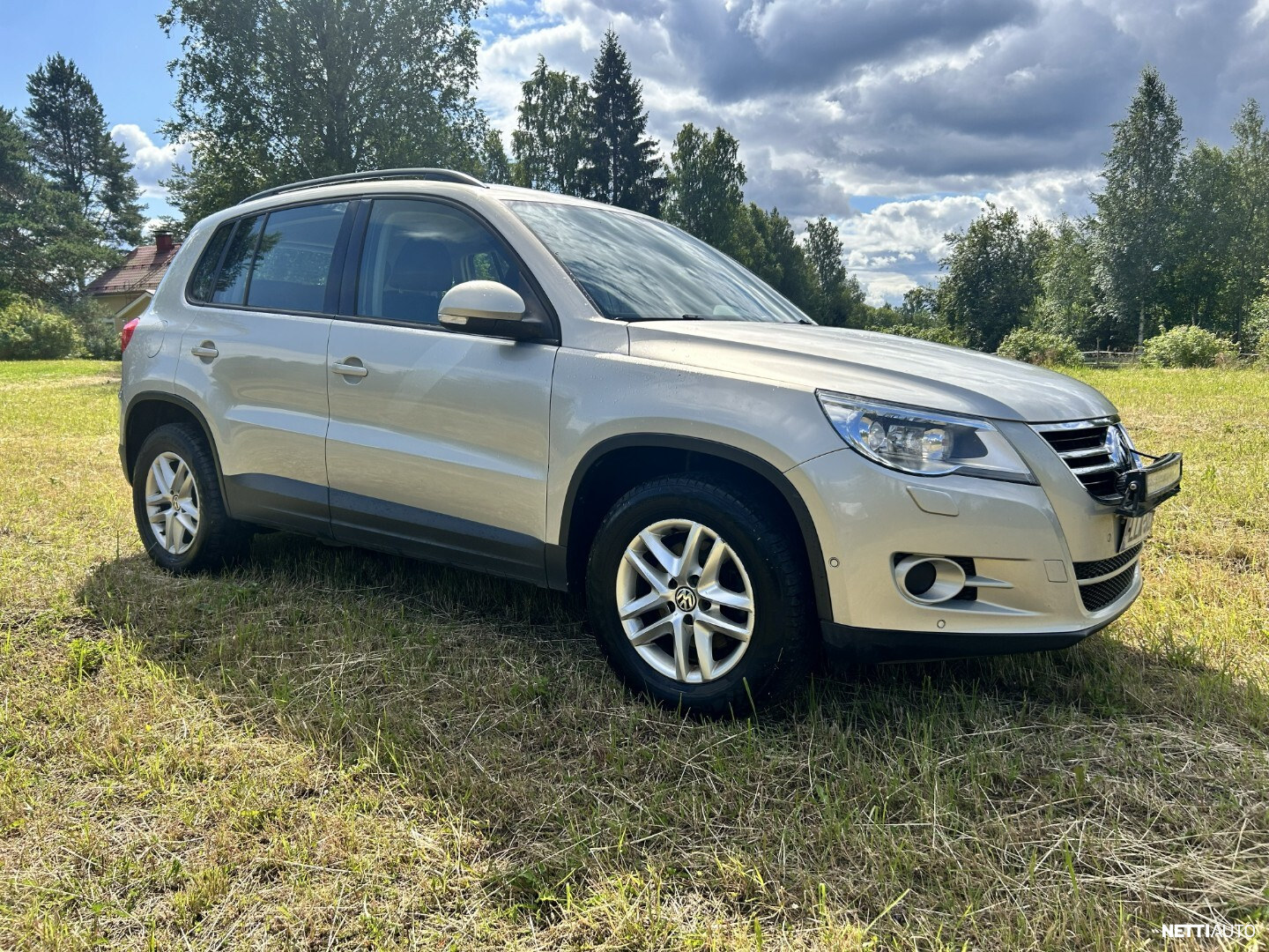 Volkswagen Tiguan 2010, photo 2/11