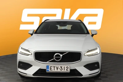 Volvo V60 B4 D-MHEV Business Edition aut 2022, photo 2/44
