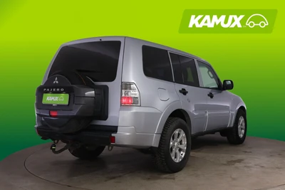 Mitsubishi Pajero 3,2 Di-D Instyle Navi 2011, photo 4/22