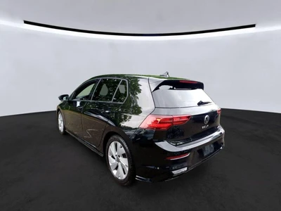 Volkswagen Golf 2024, photo 2/2