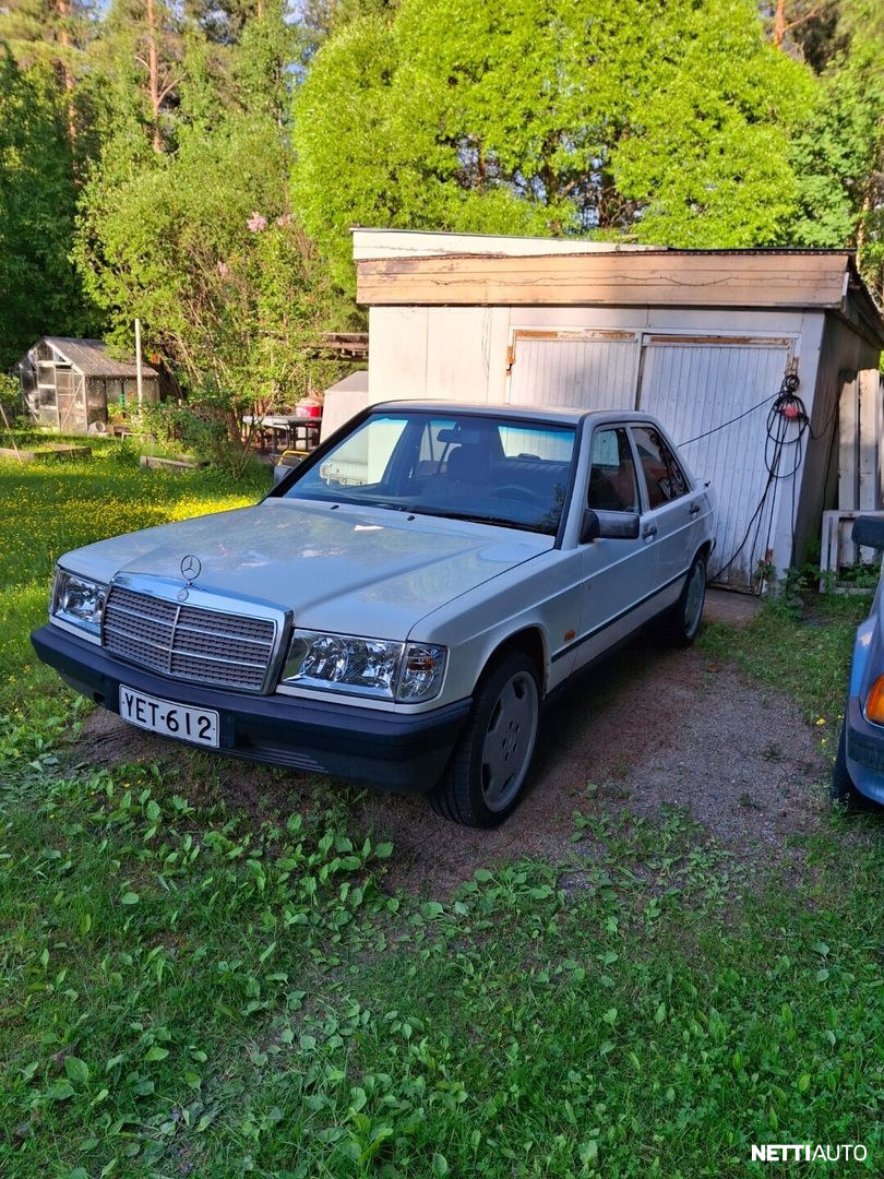 Mercedes-Benz 190