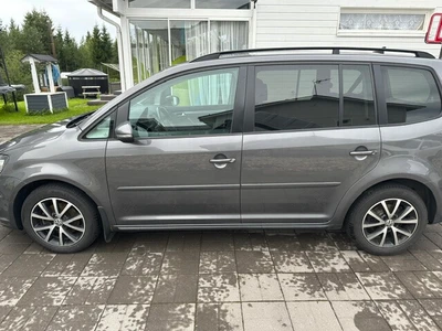 Volkswagen Touran 2013, kuva 2/7
