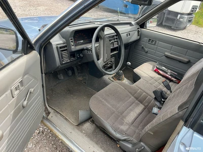 Mazda B2200 1989, photo 5/5