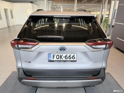 Toyota RAV4 2020, kuva 4/10
