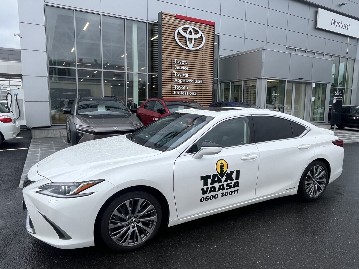 Lexus ES