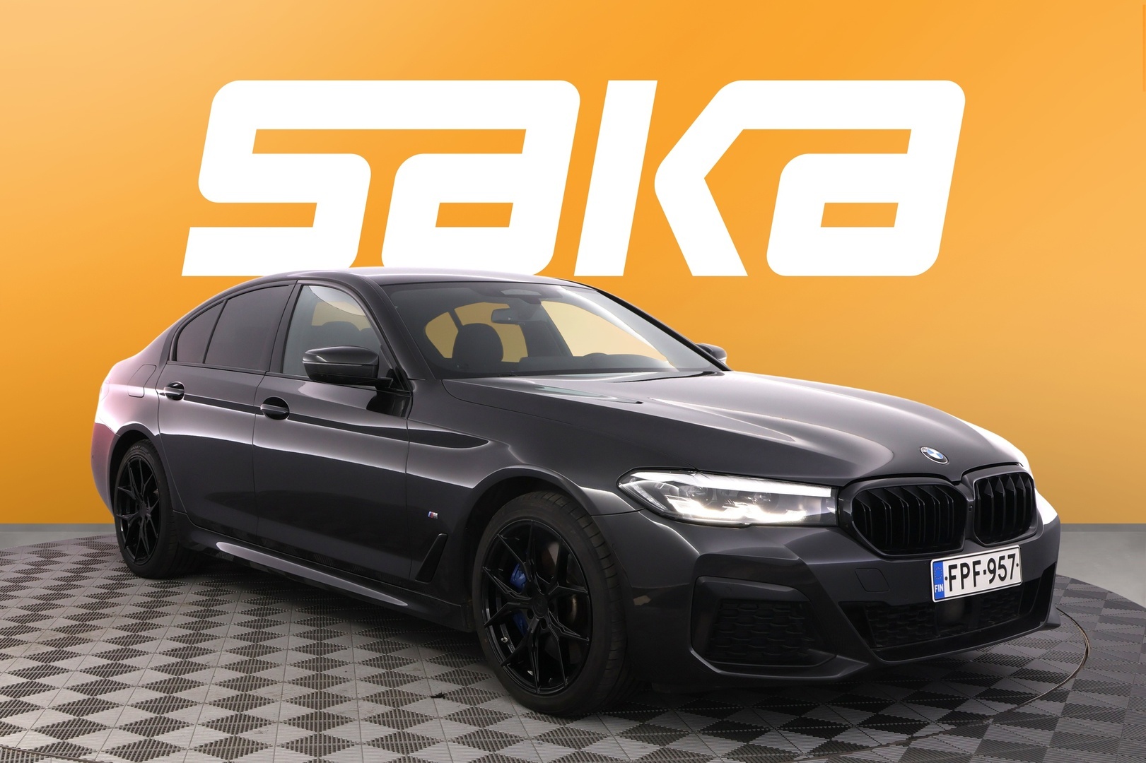 BMW 545
