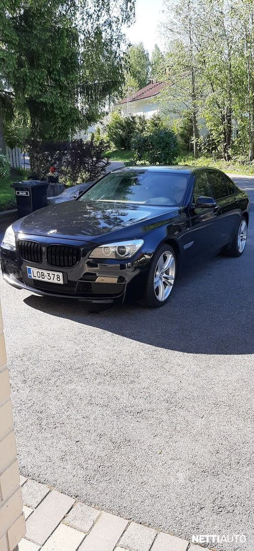BMW 730