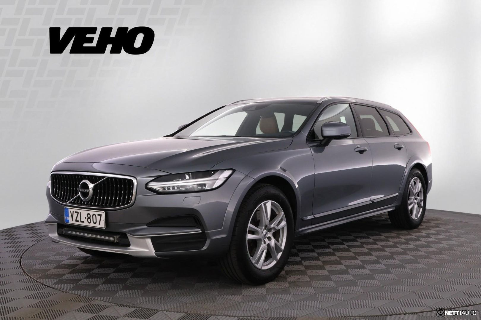Volvo V90 Cross Country