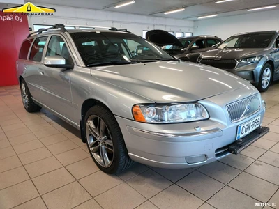 Volvo V70 2,5T AWD Classic aut 2007, kuva 2/22