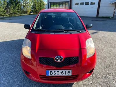 Toyota Yaris 1,3 VVT-i Linea Sol 5ov 2006, kuva 2/12