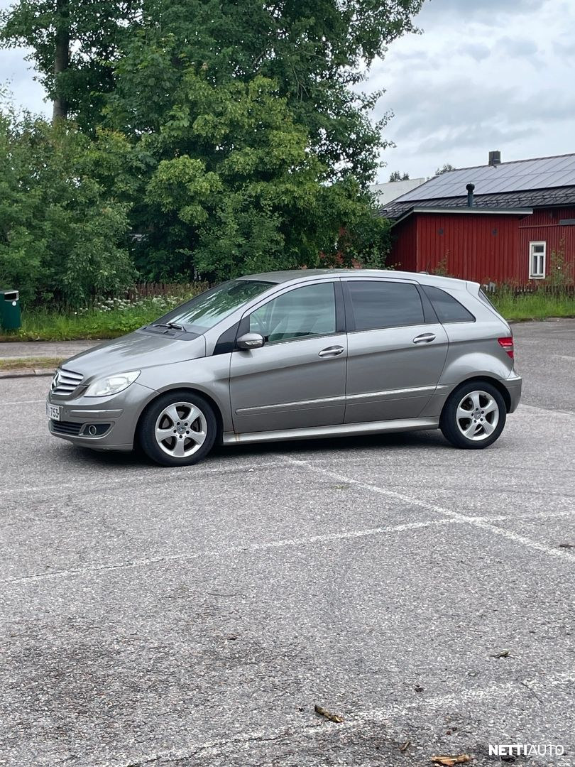 Mercedes-Benz B