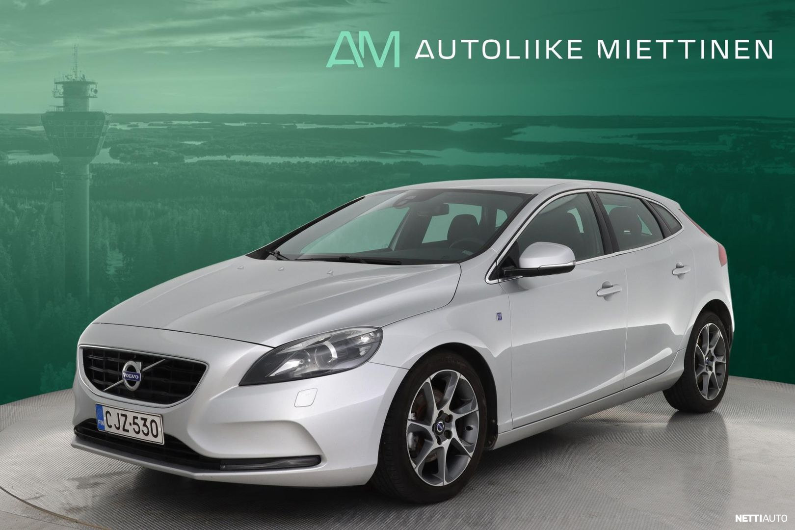 Volvo V40