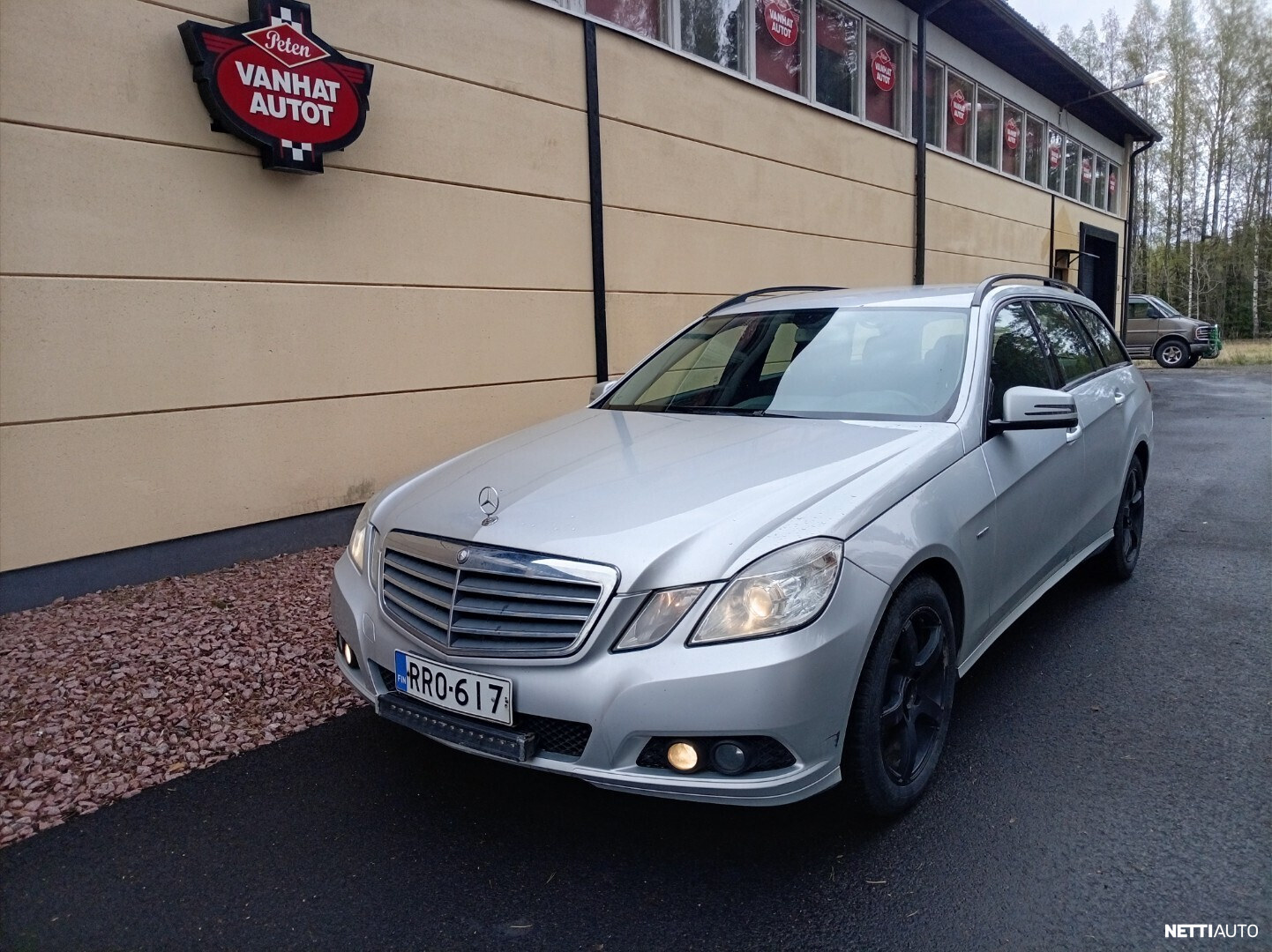 Mercedes-Benz E