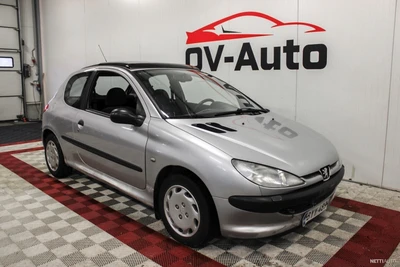 Peugeot 206 1.9 D Hatchback 2001, photo 1/18