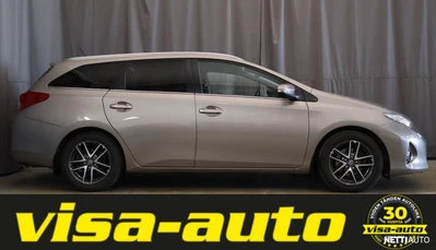 Toyota Auris 2015, photo 2/27