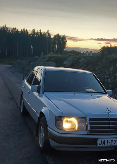 Mercedes-Benz 200 1989, kuva 1/10