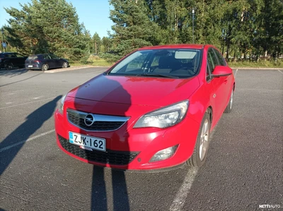 Opel Astra 2010, kuva 3/15