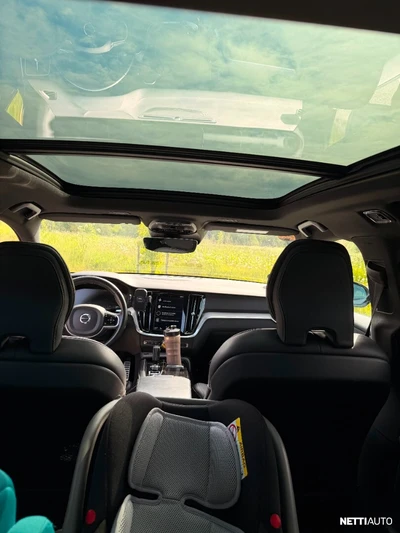Volvo V60 T8 TwE AWD R-Design aut 2020, kuva 7/8
