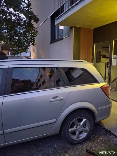 Opel Astra 2007, kuva 4/10