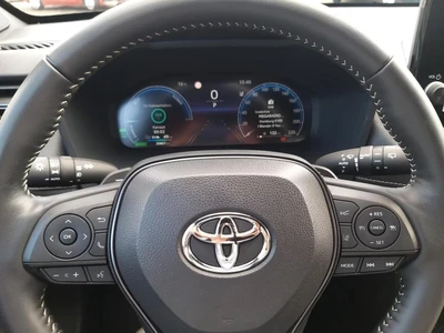 Toyota RAV4 Plug-In 2023, kuva 6/6