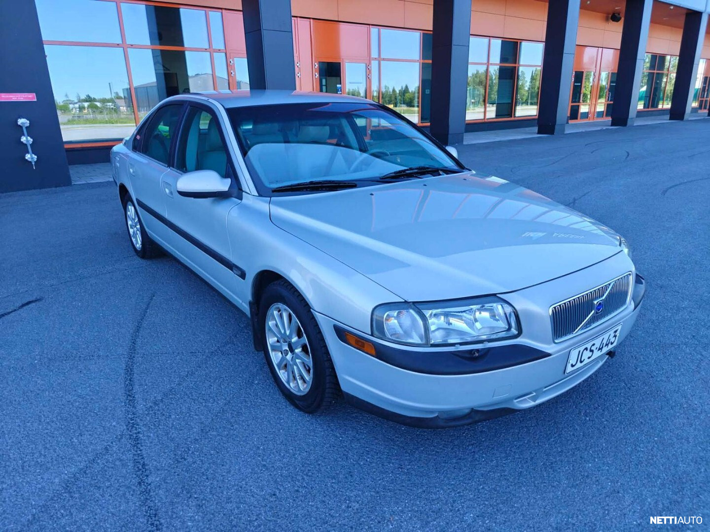 Volvo V70