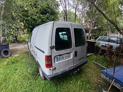 Peugeot Expert Van 1,9 TD lyhyt 2000, kuva 2/12