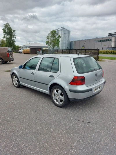 Volkswagen Golf 1.4 55kW 5-ov 2001, kuva 4/6