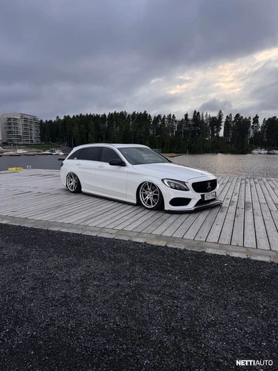 Mercedes-Benz C 220d AMG-Line 2015, kuva 2/6