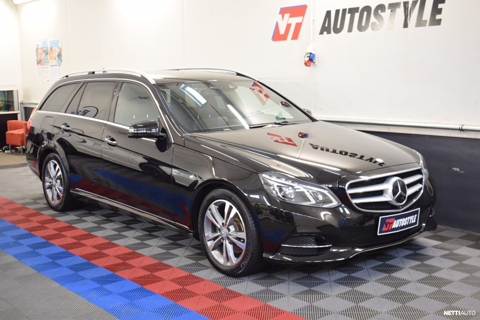 Mercedes-Benz E