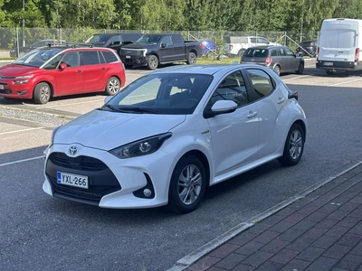 Toyota Yaris 1,5 Hybrid Active 2021, kuva 3/10