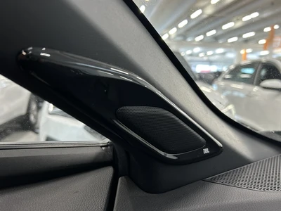 Toyota C-HR 1,8 Hybrid Active 2018, photo 4/6