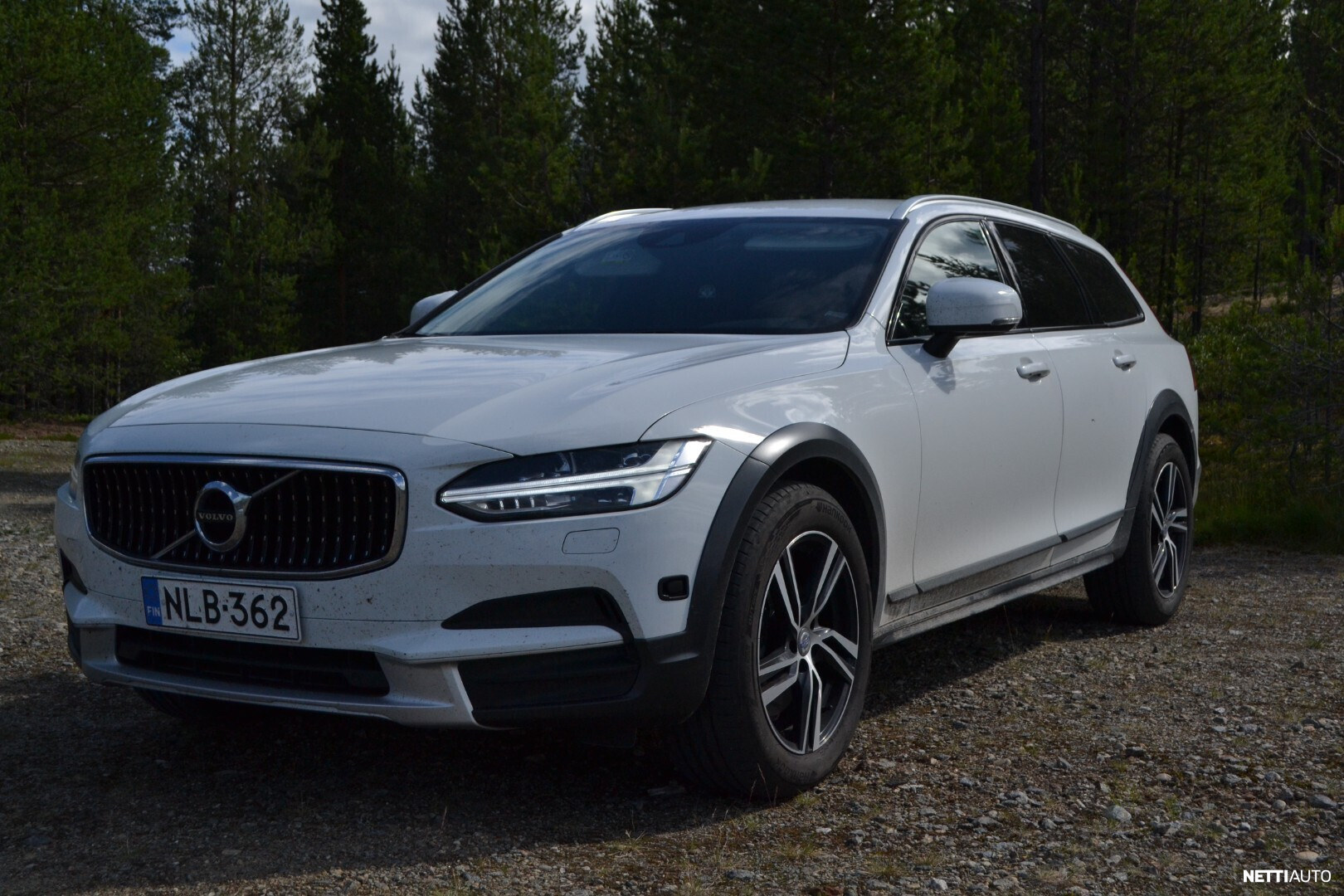 Volvo V90 Cross Country