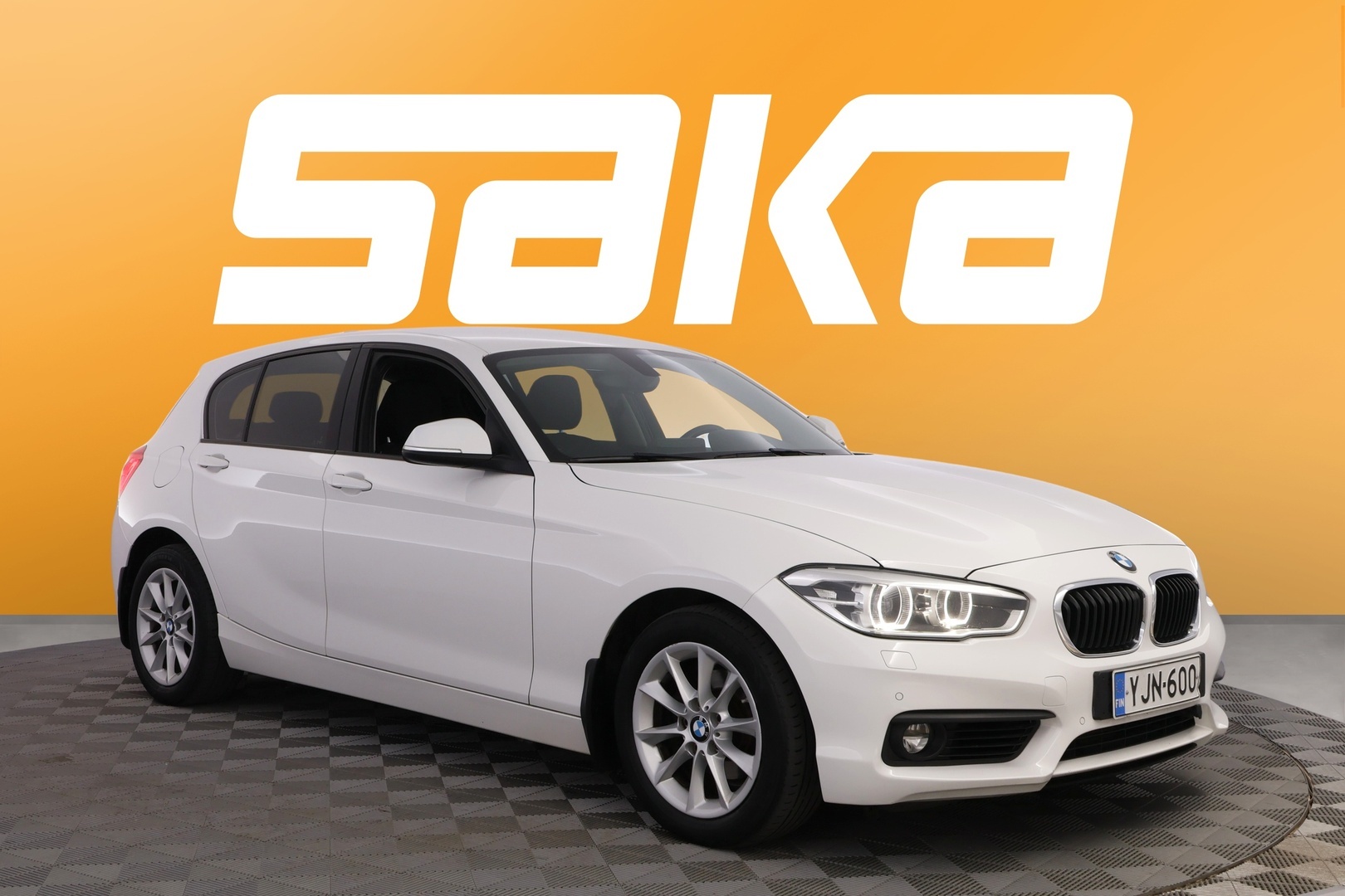 BMW 118
