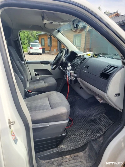 Volkswagen Caravelle 2013, photo 4/8