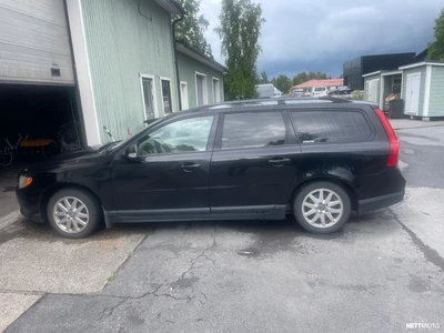 Volvo V70 2,0D Kinetic 2009, kuva 2/6