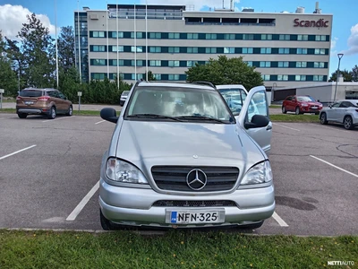 Mercedes-Benz ML ML 320 BENSIINI 2000, kuva 3/7